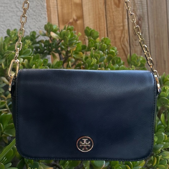 TORY BURCH Crossbody Bag with Gold Chain - Picture 1 of 16